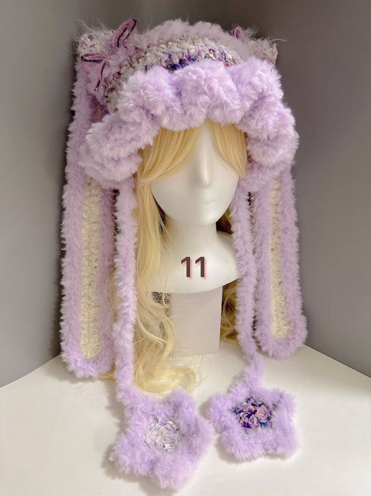 長い耳のウサギの子猫の帽子