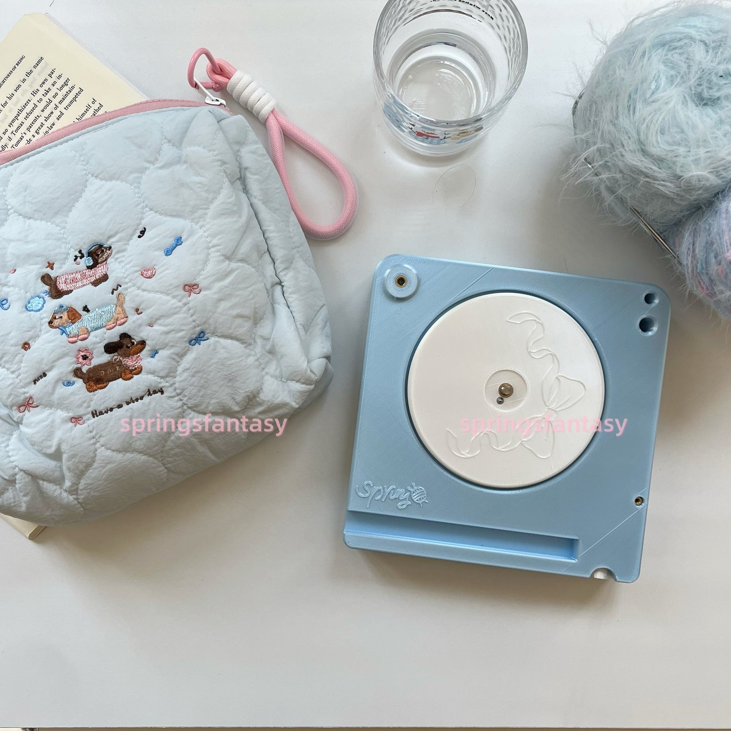 Shiny Portable Multi-Functional Yarn Spool Box