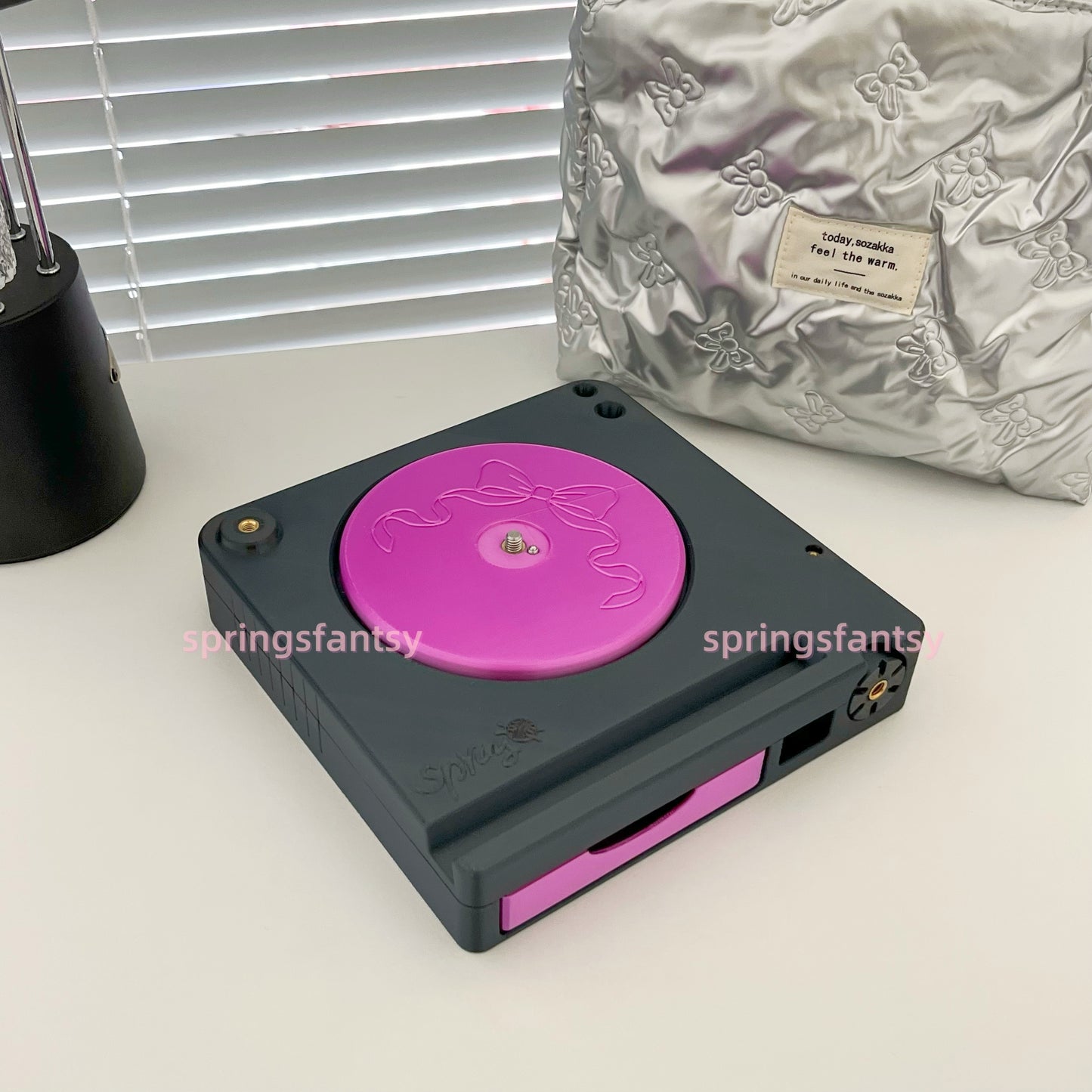 Shiny Portable Multi-Functional Yarn Spool Box