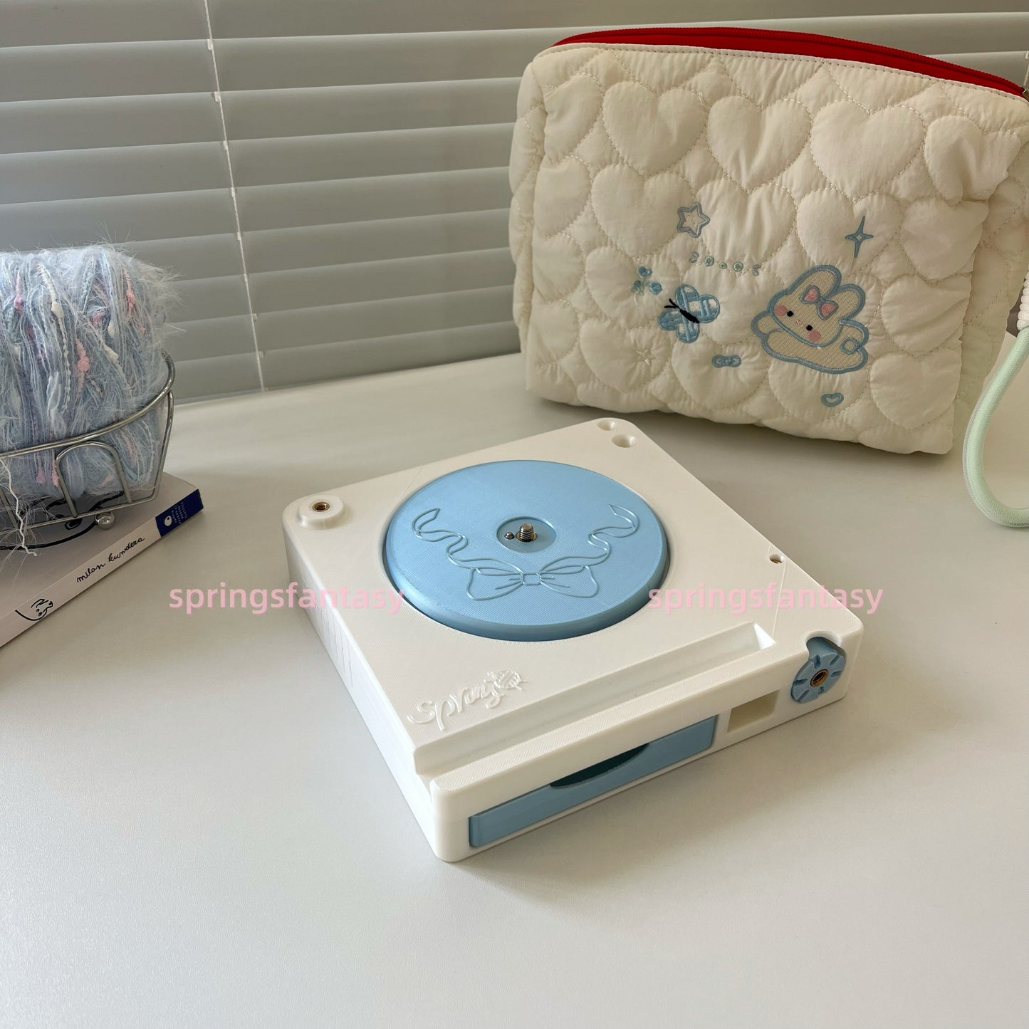 Shiny Portable Multi-Functional Yarn Spool Box