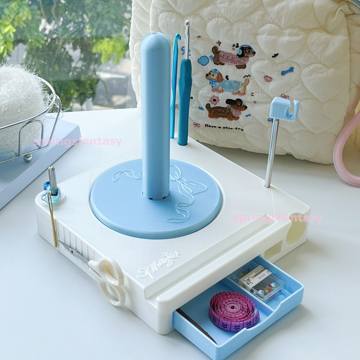 Shiny Portable Multi-Functional Yarn Spool Box